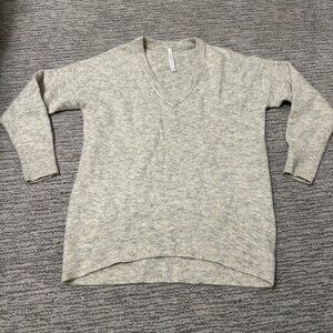 Babaton Light Grey Sweater